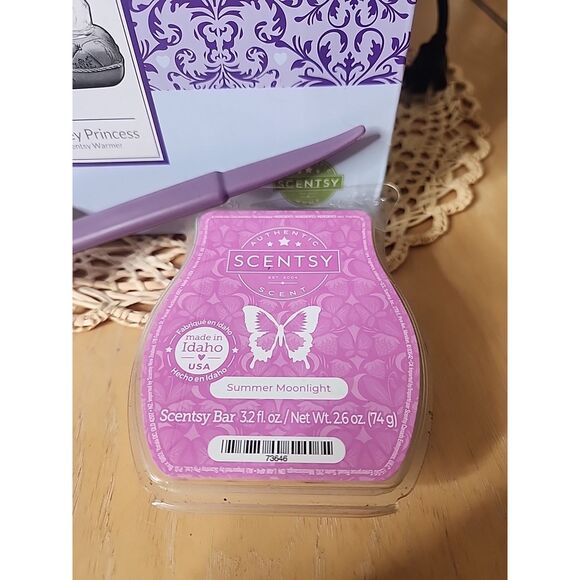 Scentsy DISNEY PRINCESS TIARA Wax Warmer + Scentsy Bar - Picture 3 of 6